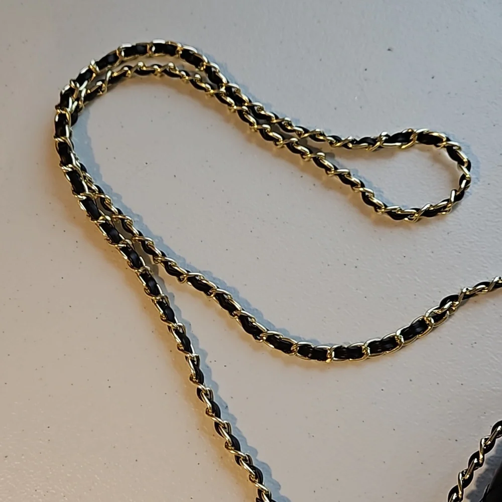 Black purse - Picture 13 of 13